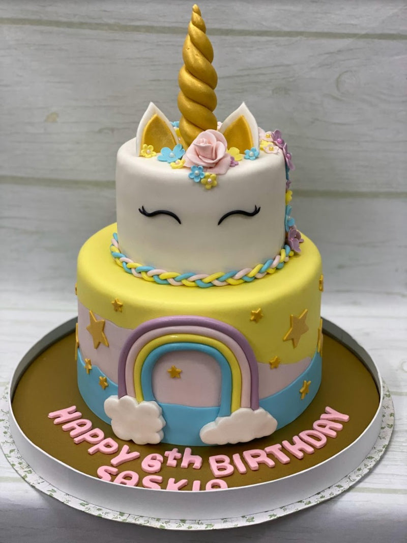 Pin by Livia Bida on One | Pretty birthday cakes, Torte za krštenje, Unicorn  cake